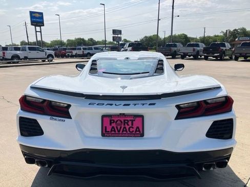 Used 2025 Chevrolet Corvette Stingray Coupe w/ 1LT RWD image 6