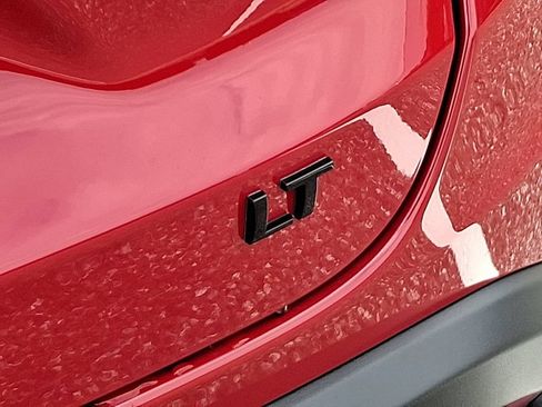 New 2026 Chevrolet Trax LT w/ Sunroof Package FWD image 12