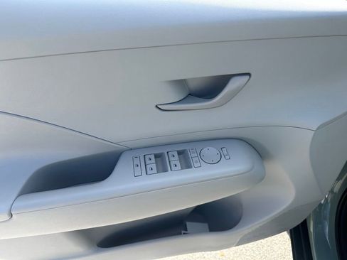 Used 2024 Hyundai Kona SEL image 22