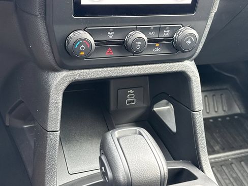 New 2026 Ford Ranger XL w/ Trailer Tow Package RWD image 18