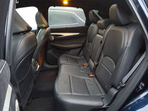 Used 2019 INFINITI QX50 Essential w/ Sensory Package image 8