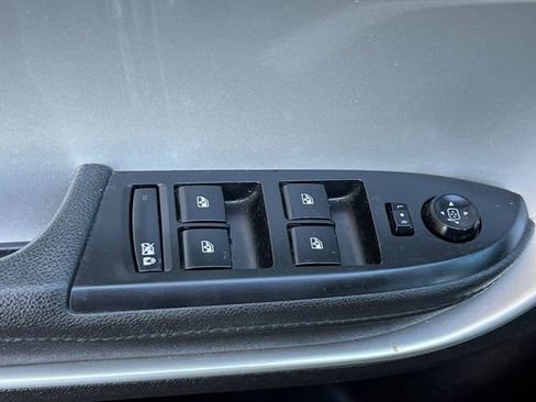 Used 2012 Chevrolet Volt image 12