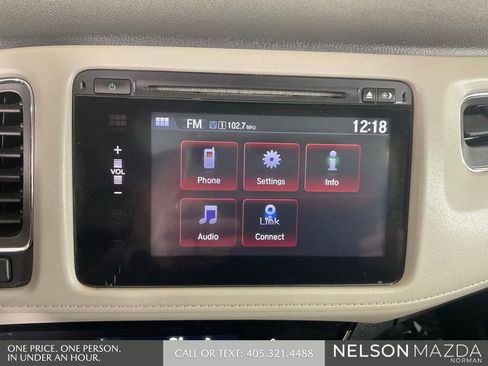 Used 2017 Honda HR-V EX image 33