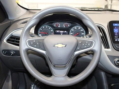 Used 2022 Chevrolet Malibu LT image 23