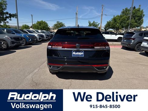 New 2026 Volkswagen Atlas Cross Sport SE FWD image 4