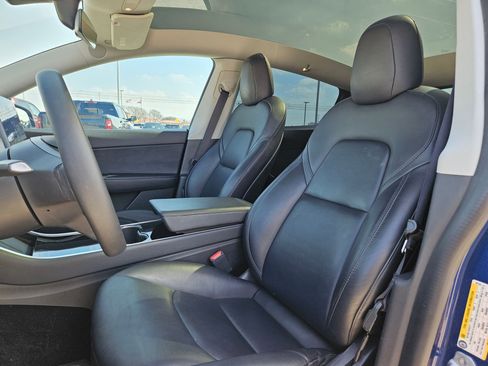 Used 2021 Tesla Model Y Long Range image 13