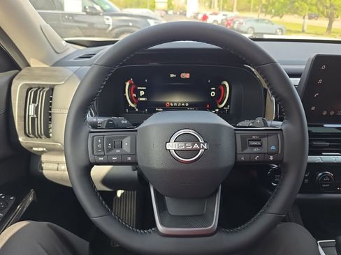 New 2026 Nissan Pathfinder Platinum AWD/4WD image 20