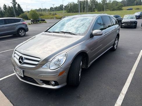 Used 2008 Mercedes-Benz R 350 4MATIC image 1