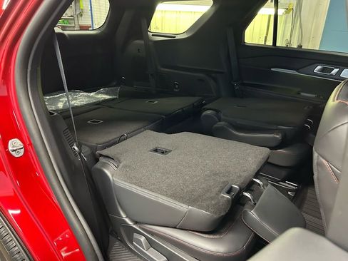 New 2026 Ford Explorer ST image 48