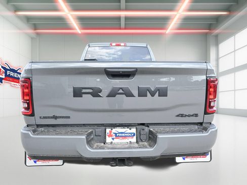 New 2026 RAM 3500 Big Horn AWD/4WD image 34