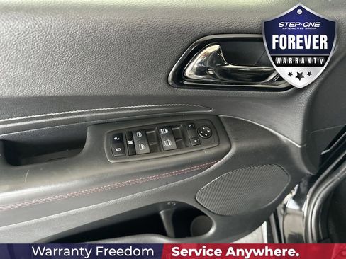 Used 2024 Dodge Durango GT RWD image 12