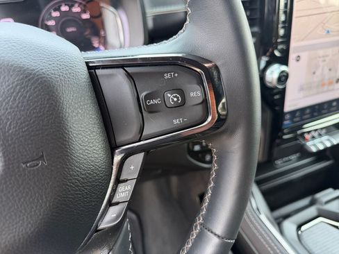 Used 2024 RAM 1500 Limited AWD/4WD image 16