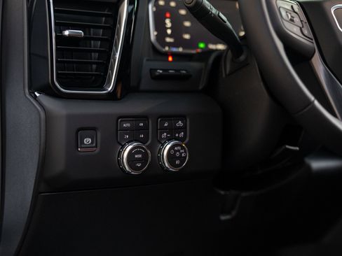 Used 2026 GMC Sierra 3500 Denali Ultimate image 36