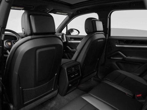New 2025 Porsche Cayenne image 65
