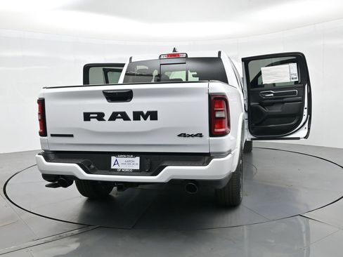 New 2026 RAM 1500 4x4 Crew Cab image 40