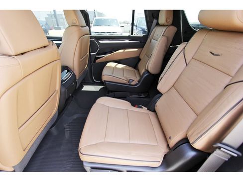 New 2026 Cadillac Escalade Luxury RWD image 7