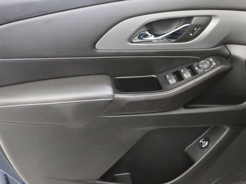 Used 2023 Chevrolet Traverse LT w/ LPO, Floor Liner Package image 22
