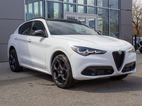 New 2025 Alfa Romeo Stelvio Tributo Italiano w/ Active Assist Plus Package AWD/4WD image 3