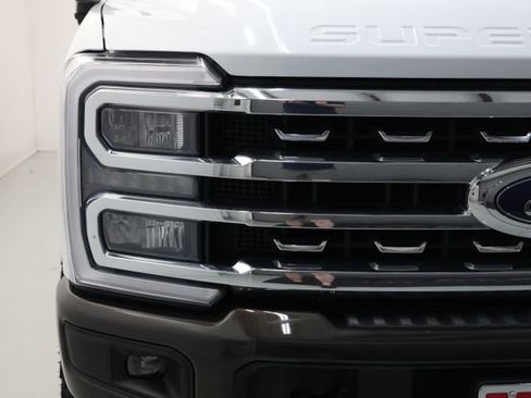 Used 2025 Ford F250 King Ranch w/ FX4 Off-Road Package AWD/4WD image 72