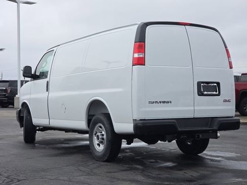New 2026 GMC Savana 2500 Work Van w/ Driver Convenience Package image 18