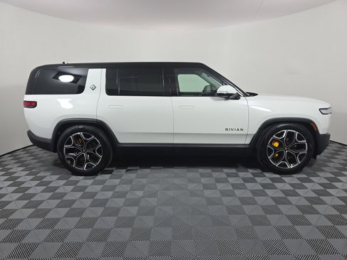 Used 2023 Rivian R1S Adventure AWD/4WD image 6