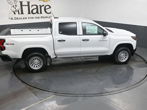 New 2026 Chevrolet Colorado W/T image 17