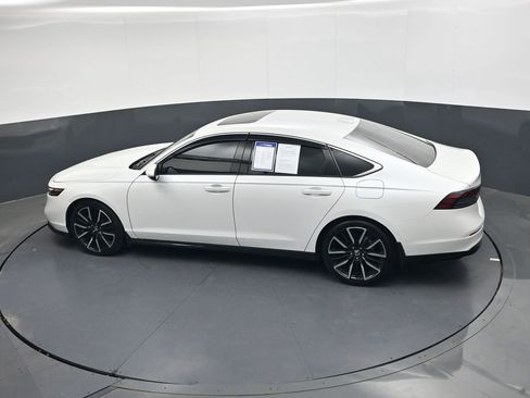 Used 2023 Honda Accord Touring image 23