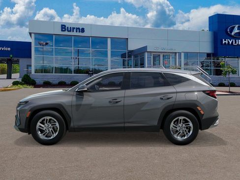 New 2026 Hyundai Tucson SE image 3