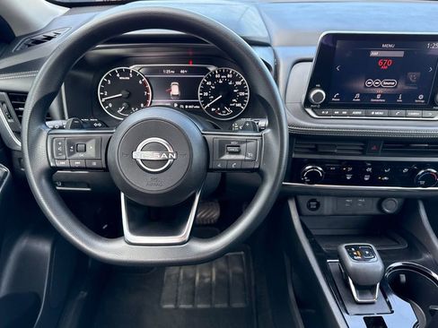 Used 2024 Nissan Rogue S image 14