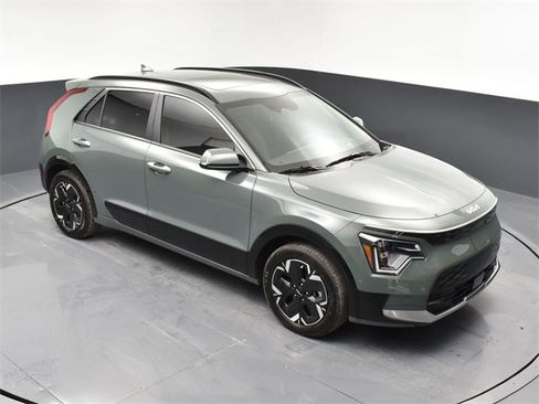 Used 2023 Kia Niro Wave image 33