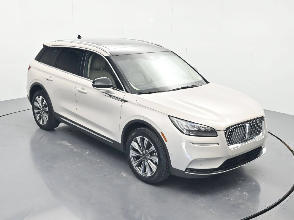 Used 2022 Lincoln Corsair Reserve w/ Equipment Group 201A FWD image 32