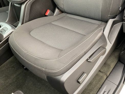 Used 2018 Chevrolet Colorado LT w/ LT Convenience Package image 26