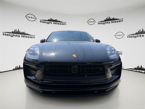 Used 2023 Porsche Macan Turbo AWD/4WD image 8
