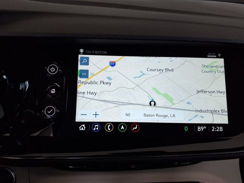 Used 2022 Buick Envision Avenir w/ Technology Package II FWD image 28