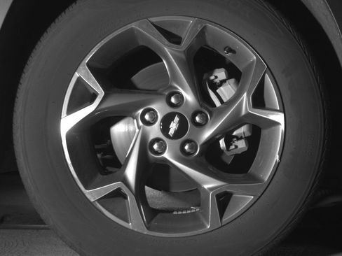 Used 2025 Chevrolet Trax LT image 13