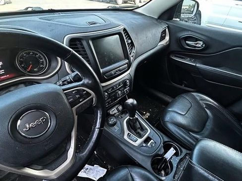 Used 2015 Jeep Cherokee Limited AWD/4WD image 8