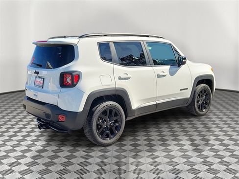 Used 2023 Jeep Renegade Altitude image 2