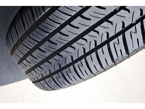 Used 2022 Genesis GV80 2.5T w/ Prestige Package 04 image 32