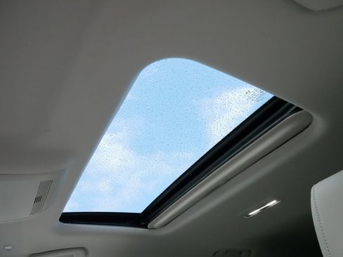 Used 2024 MAZDA CX-90 Plug-In Hybrid w/ Preferred image 31