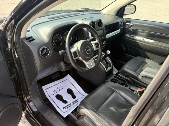 Used 2017 Jeep Compass High Altitude AWD/4WD image 38