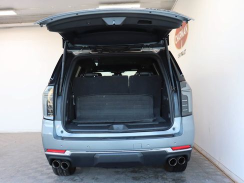 Used 2025 Chevrolet Tahoe Premier AWD/4WD image 5