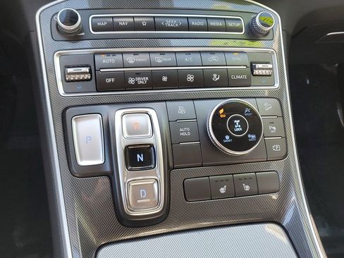 Used 2023 Hyundai Santa Fe SEL Convenience image 31