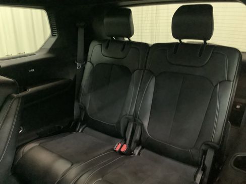 Used 2023 Jeep Grand Cherokee L Laredo AWD/4WD image 24