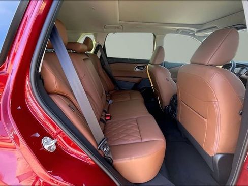 New 2026 Nissan Rogue Platinum w/ Platinum Premium Package image 9