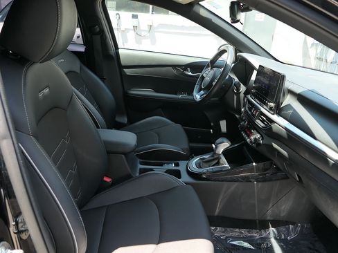 Used 2024 Kia Forte GT-Line FWD image 25