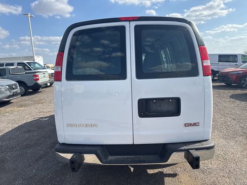 Used 2024 GMC Savana 2500 w/ Driver Convenience Package image 11
