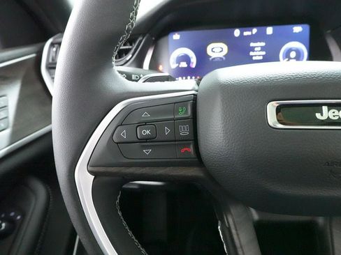 New 2026 Jeep Grand Cherokee L Limited w/ Limited Altitude Package AWD/4WD image 11