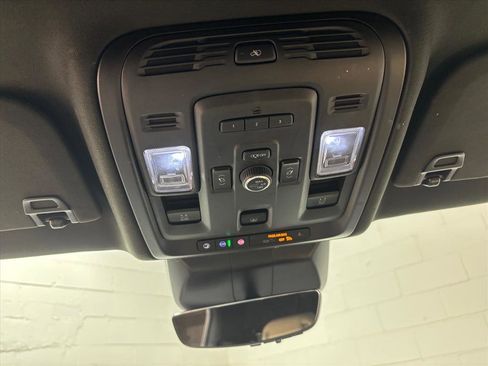 Used 2023 Cadillac Escalade Premium Luxury image 12