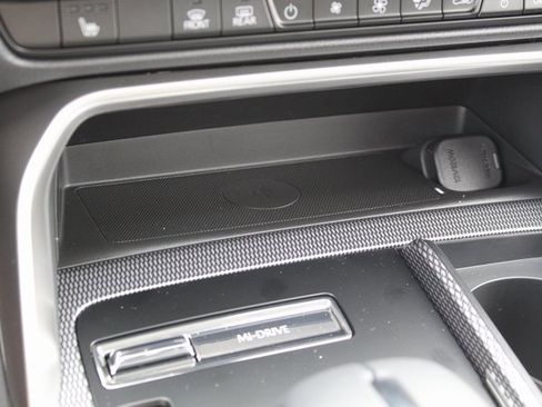 New 2025 MAZDA CX-70 Plug-In Hybrid w/ Premium Pkg image 26