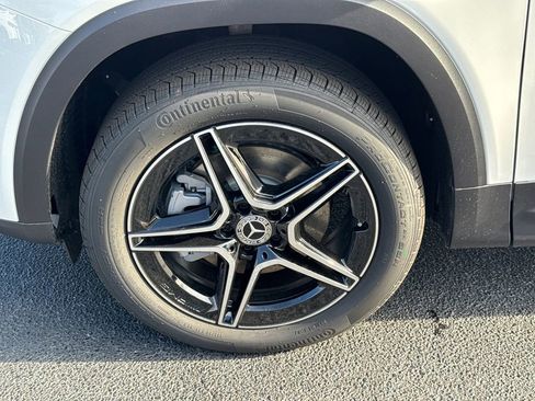 New 2026 Mercedes-Benz GLB 250 image 10